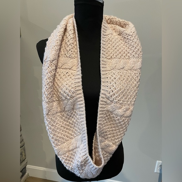 Infinity cable-knit scarf. Blush with gold flecks. Great used condition. - Picture 3 of 4